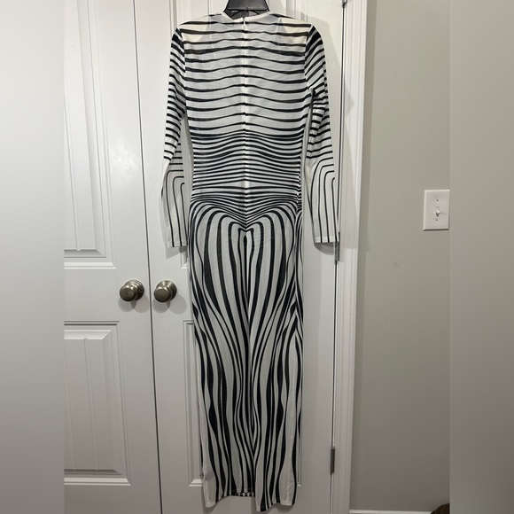 Fashion Nova Black and White Optical-Stripe Long Sleeve Maxi Dress - Picture 3 of 5